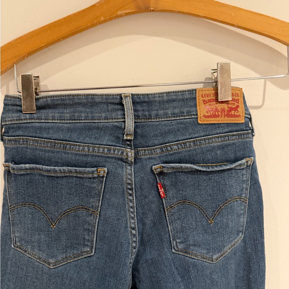 Levi's Women's Blue Jeans 711 ankle (c)